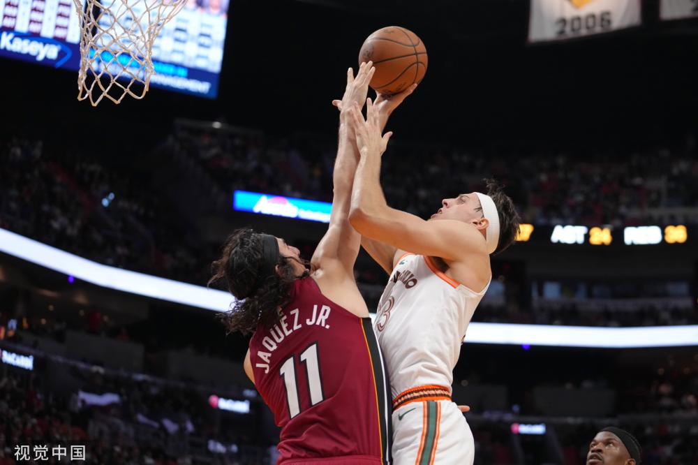 使得对手防 使得对手防